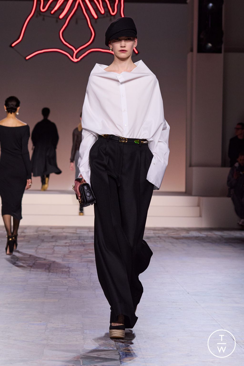 Fashion Week Paris Pre-Fall 2024 look 21 de la collection Christian Dior womenswear