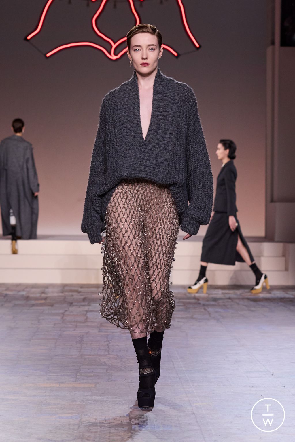 Fashion Week Paris Pre-Fall 2024 look 39 from the Christian Dior collection womenswear