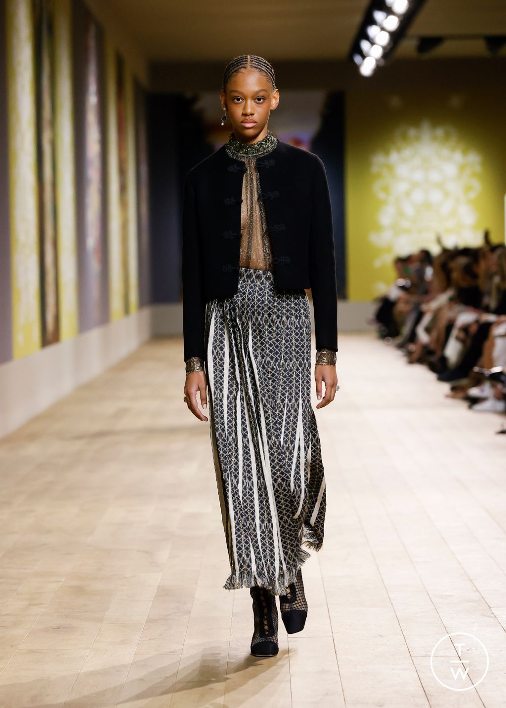 Fashion Week Paris Fall/Winter 2022 look 34 de la collection Christian Dior couture
