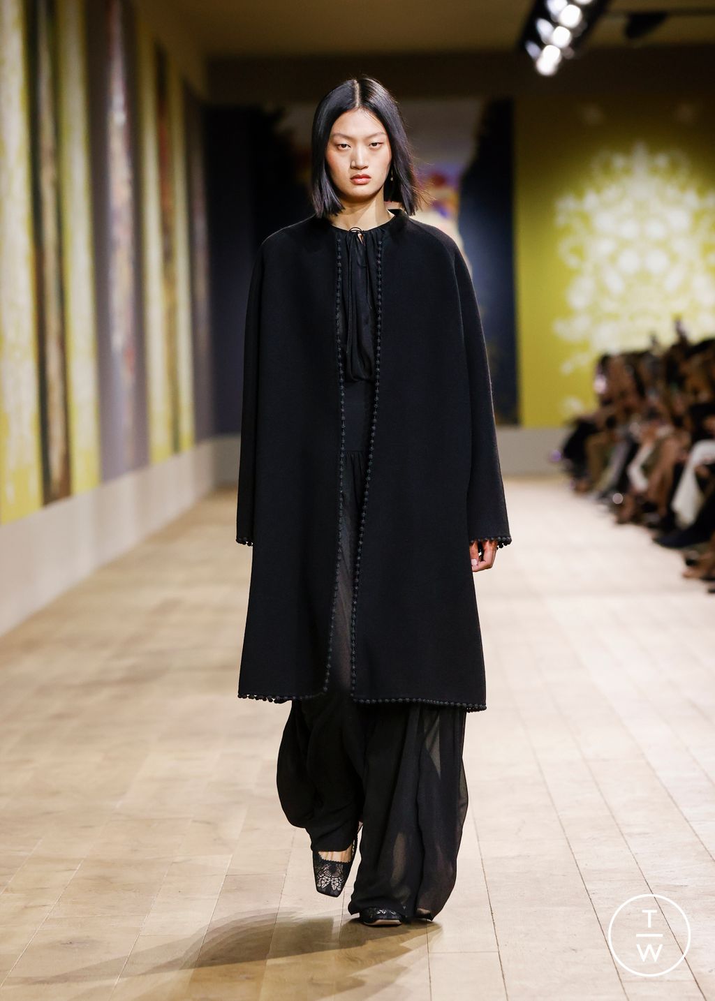 Fashion Week Paris Fall/Winter 2022 look 53 de la collection Christian Dior couture