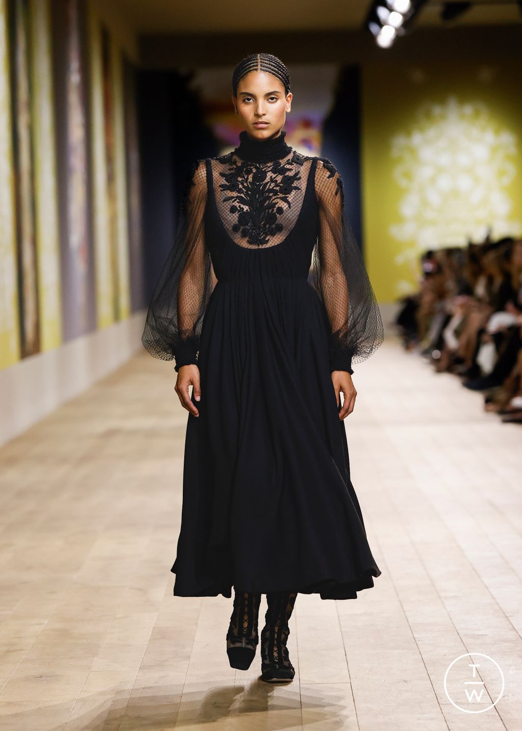 Fashion Week Paris Fall/Winter 2022 look 54 de la collection Christian Dior couture