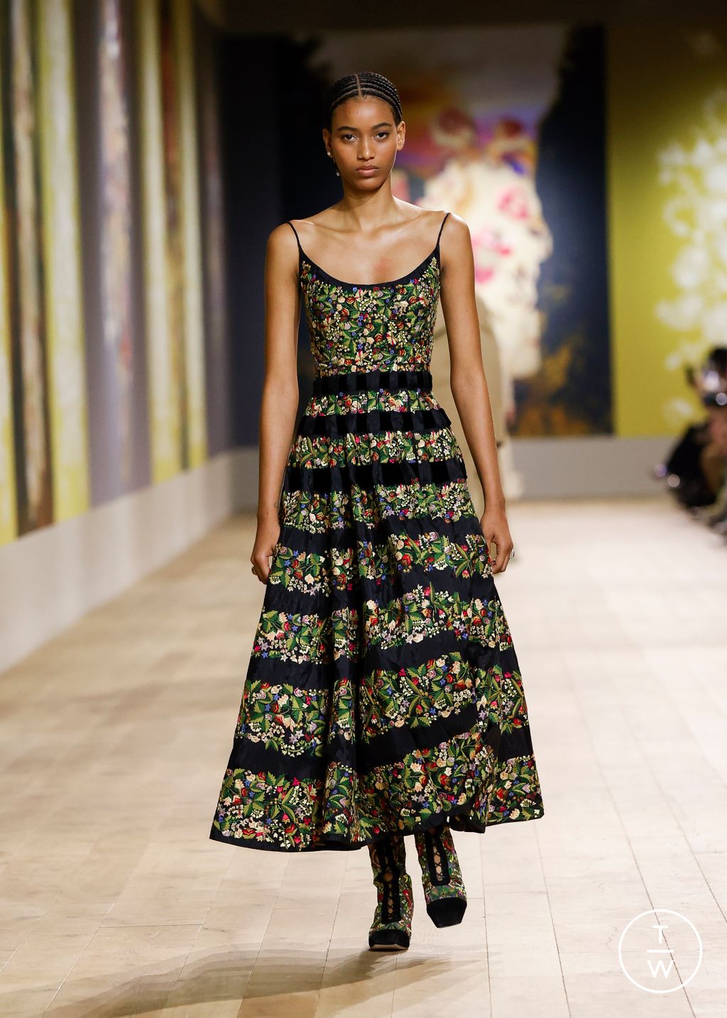 Fashion Week Paris Fall/Winter 2022 look 62 de la collection Christian Dior couture