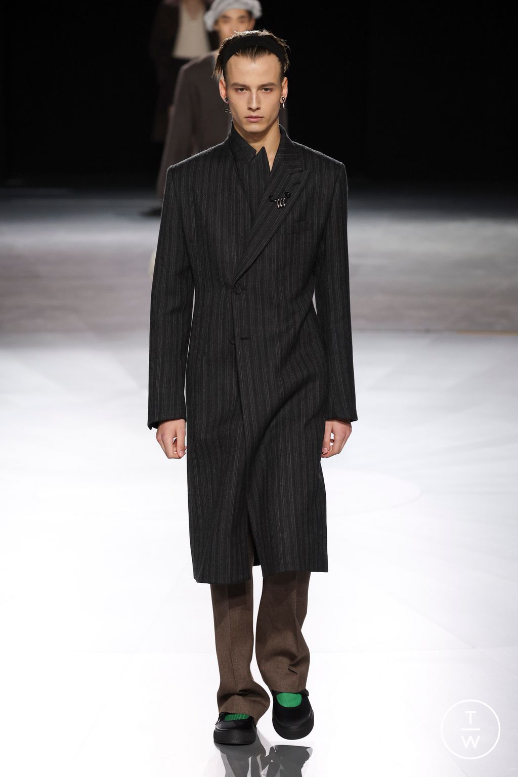 Fashion Week Paris Fall/Winter 2024 look 3 from the Dior Men collection 男装