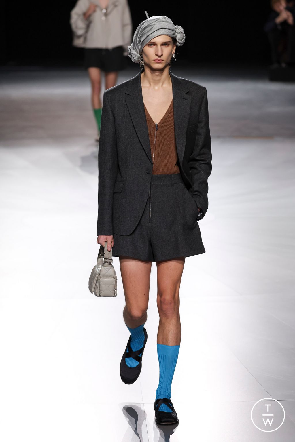 Fashion Week Paris Fall/Winter 2024 look 9 from the Dior Men collection 男装
