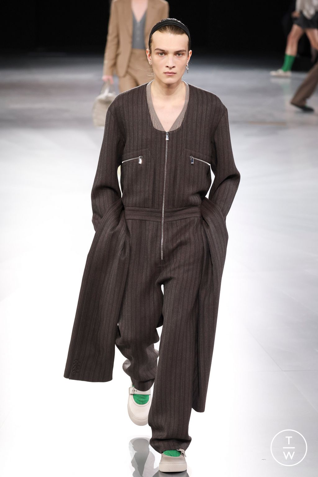 Fashion Week Paris Fall/Winter 2024 look 14 de la collection Dior Men menswear