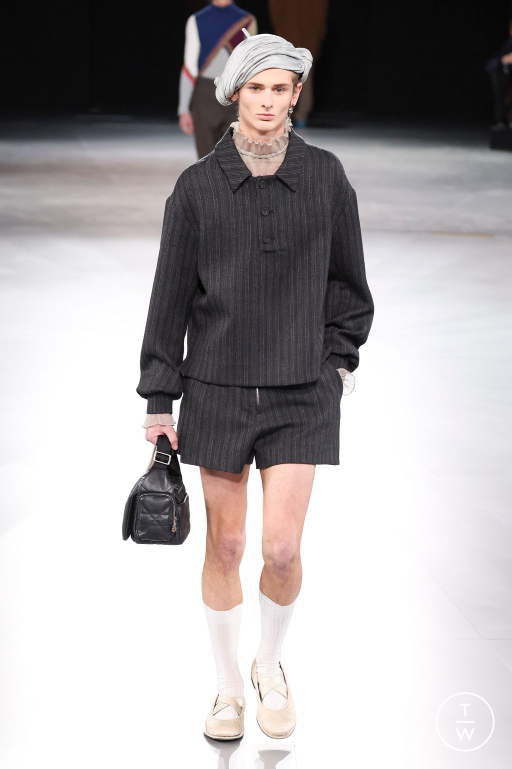 Fashion Week Paris Fall/Winter 2024 look 35 from the Dior Men collection 男装