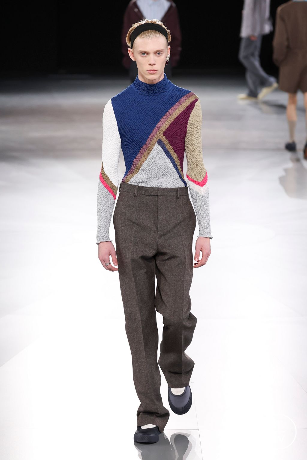 Fashion Week Paris Fall/Winter 2024 look 36 from the Dior Men collection 男装