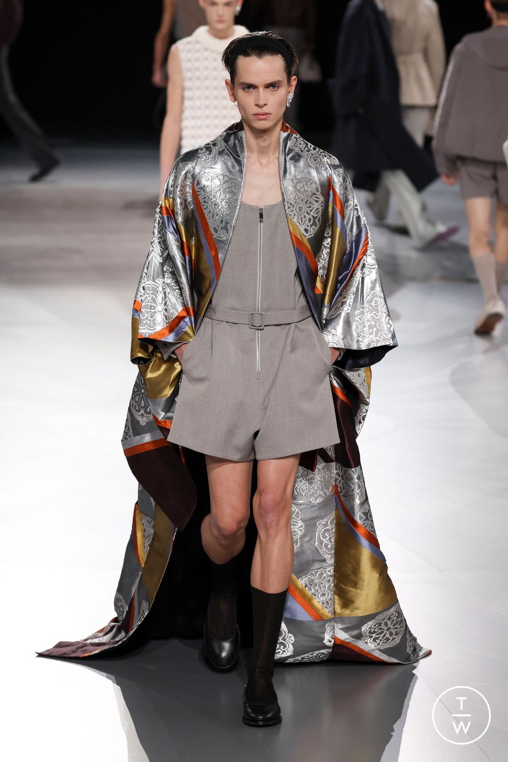 Fashion Week Paris Fall/Winter 2024 look 41 from the Dior Men collection 男装
