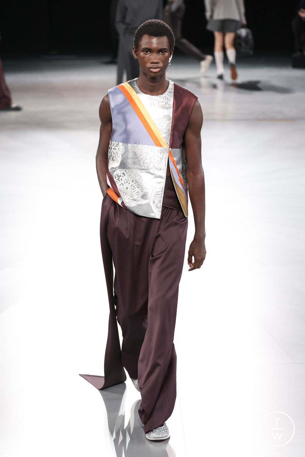 Fashion Week Paris Fall/Winter 2024 look 44 from the Dior Men collection 男装