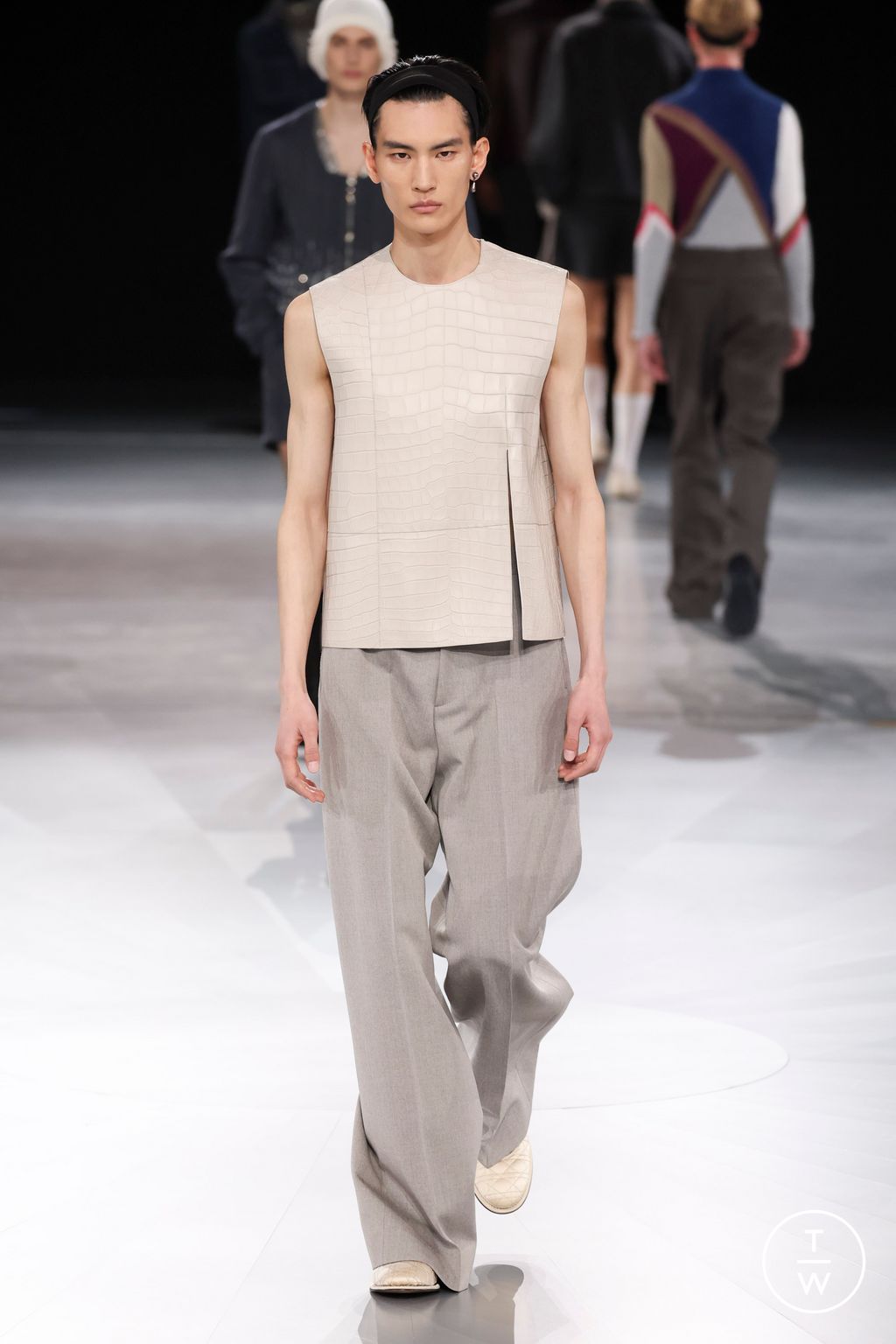 Fashion Week Paris Fall/Winter 2024 look 52 from the Dior Men collection 男装