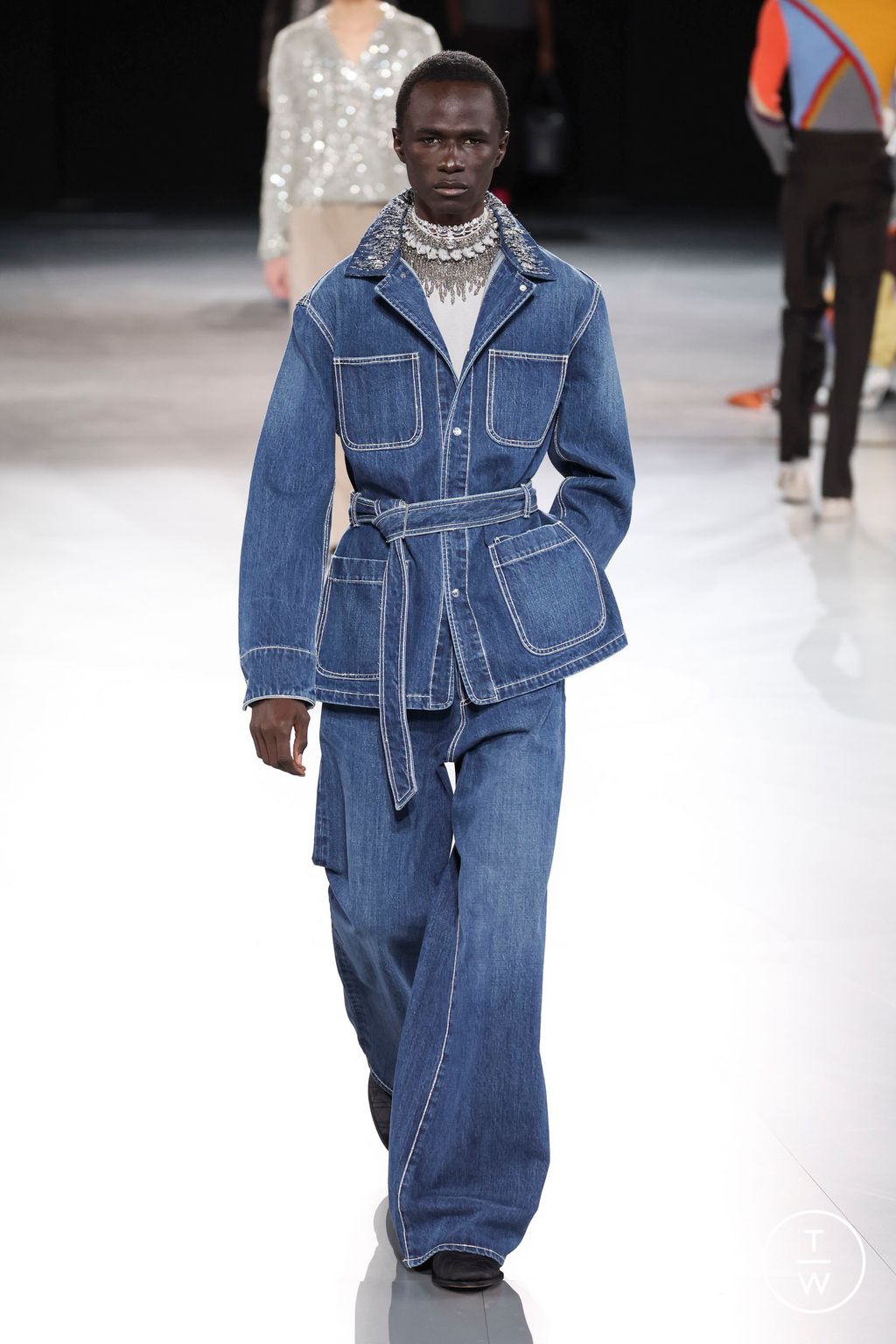 Fashion Week Paris Fall/Winter 2024 look 54 de la collection Dior Men menswear
