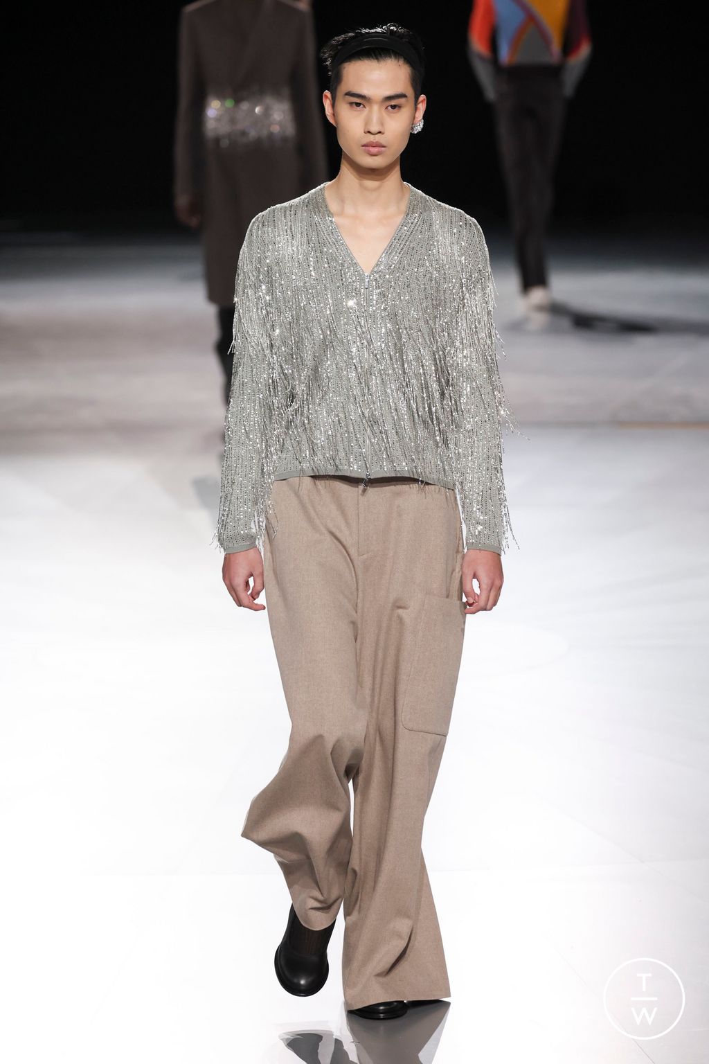 Fashion Week Paris Fall/Winter 2024 look 55 de la collection Dior Men menswear