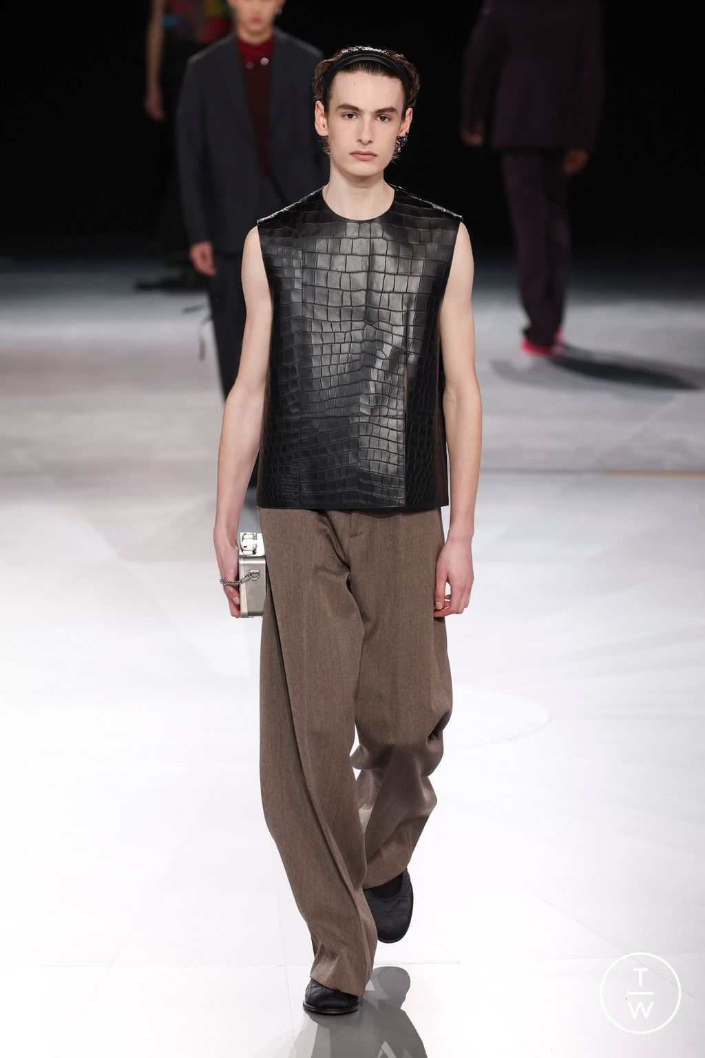 Fashion Week Paris Fall/Winter 2024 look 57 from the Dior Men collection 男装