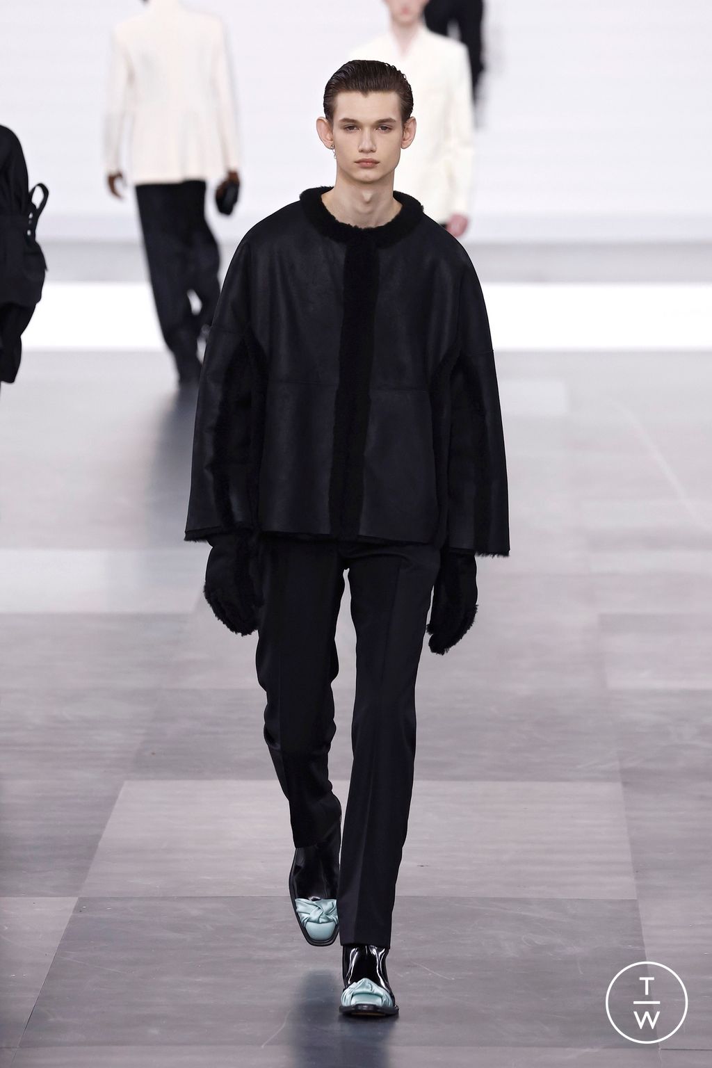 Fashion Week Paris Fall/Winter 2025 look 23 from the Dior Homme collection menswear