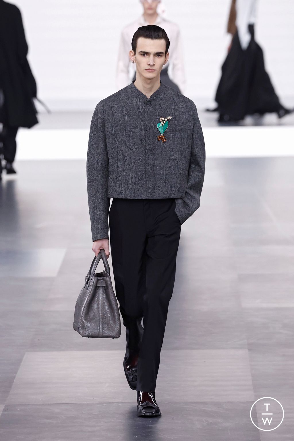 Fashion Week Paris Fall/Winter 2025 look 39 from the Dior Homme collection menswear