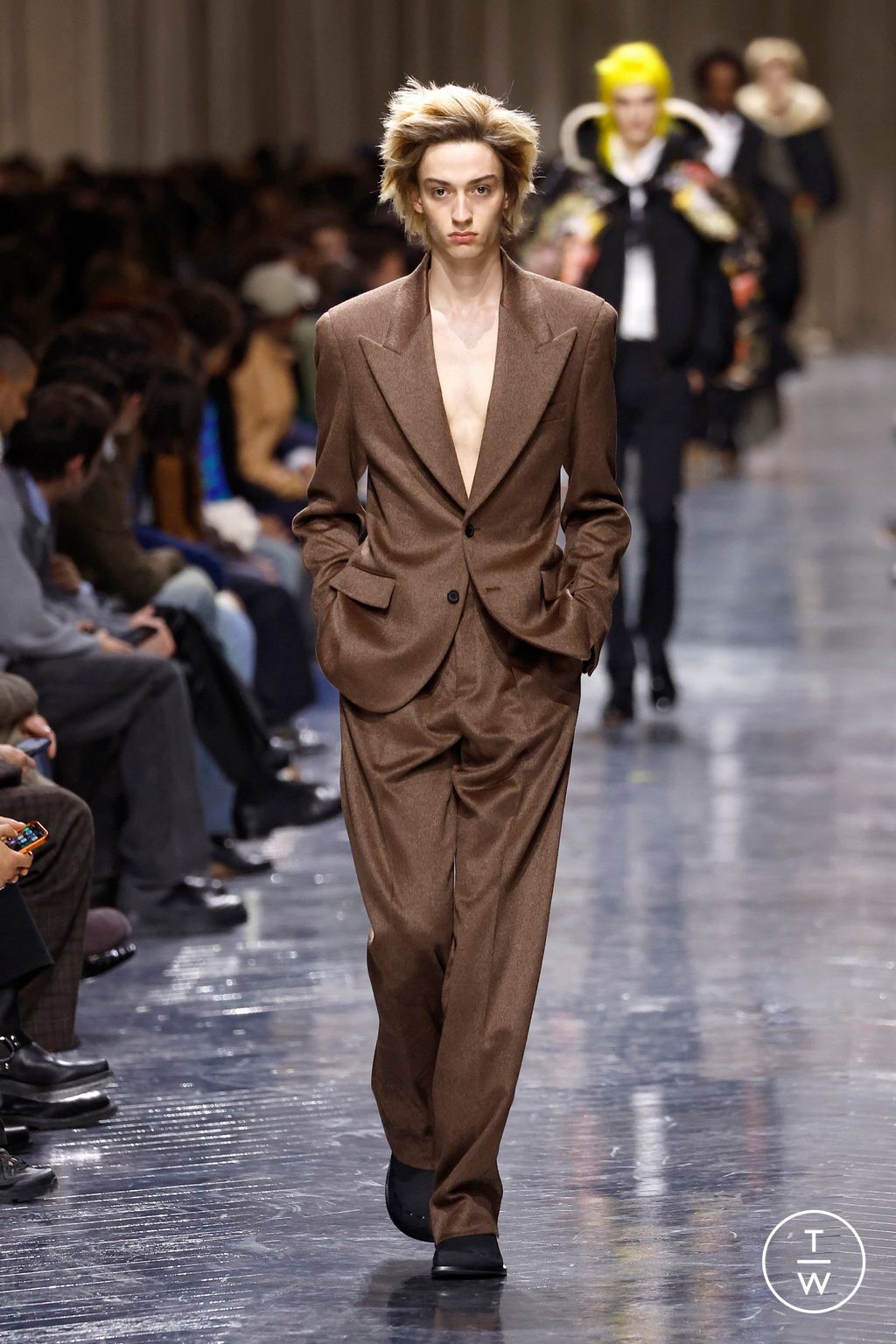 Fashion Week Paris Fall/Winter 2026 look 27 from the Dior Homme collection 男装