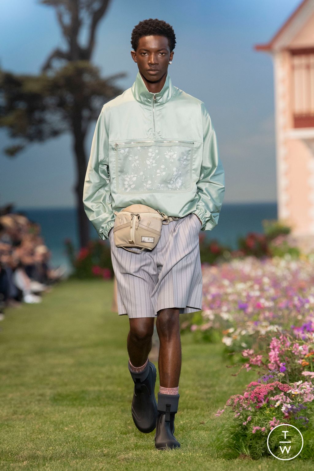Fashion Week Paris Spring/Summer 2023 look 8 from the Dior Men collection 男装