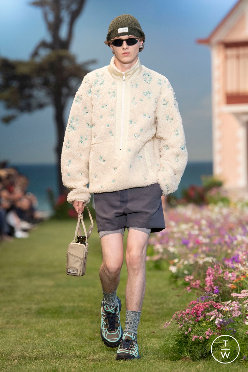 Fashion Week Paris Spring/Summer 2023 look 12 from the Dior Men collection menswear