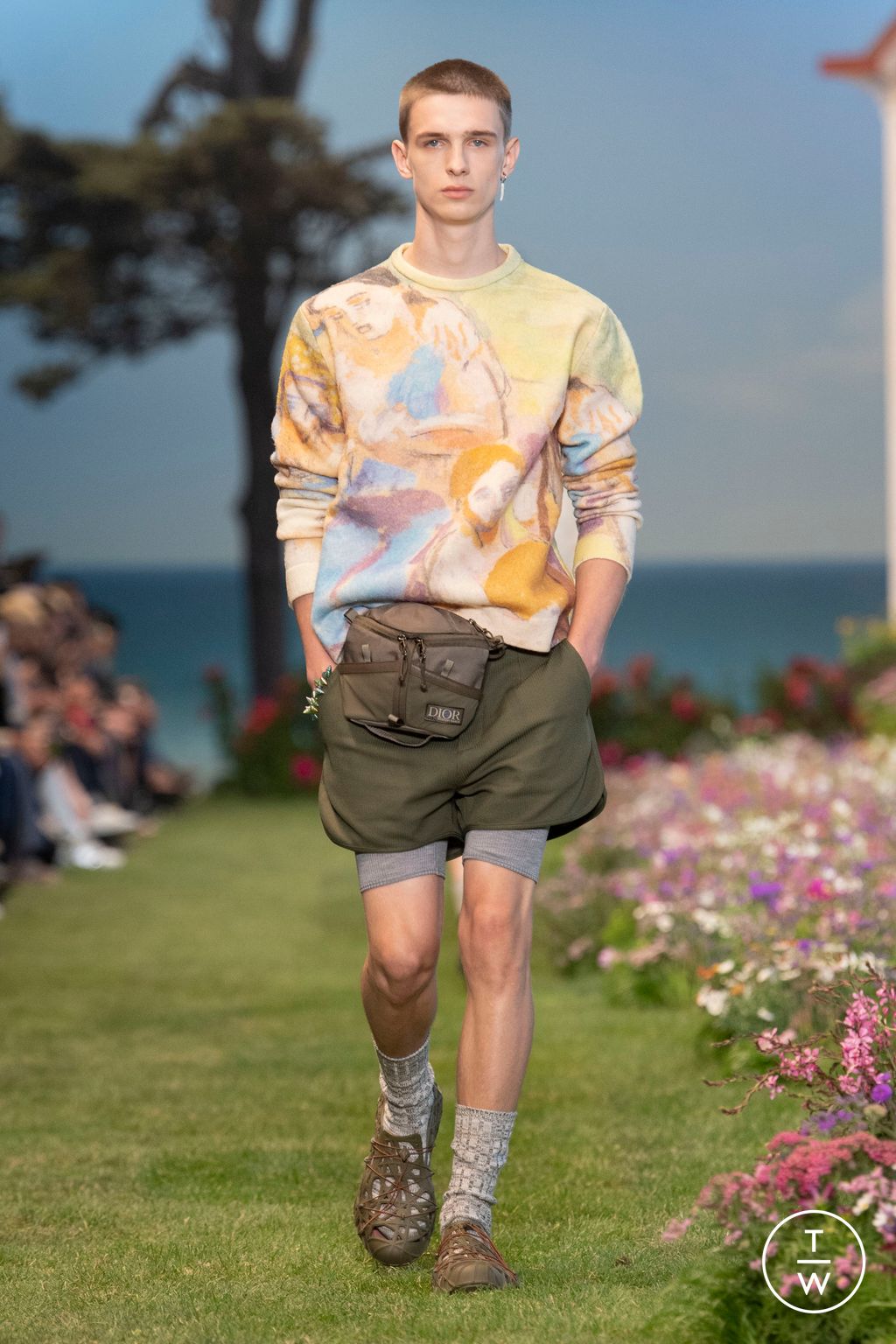 Fashion Week Paris Spring/Summer 2023 look 27 from the Dior Men collection menswear