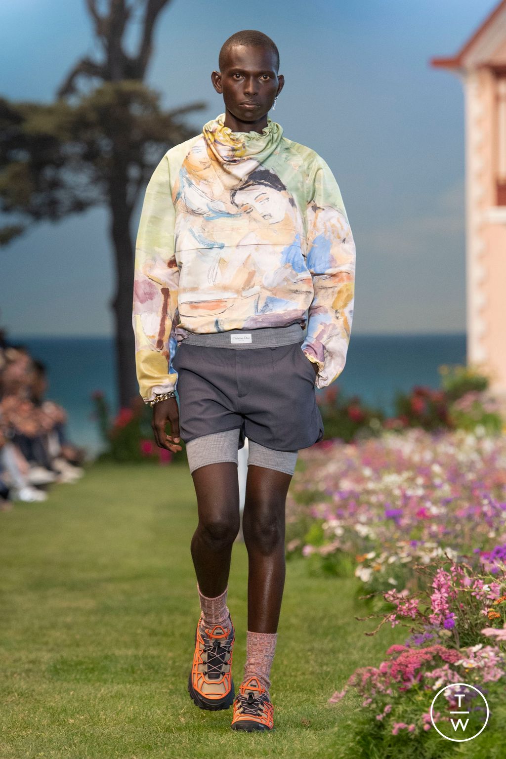Fashion Week Paris Spring/Summer 2023 look 35 from the Dior Men collection menswear