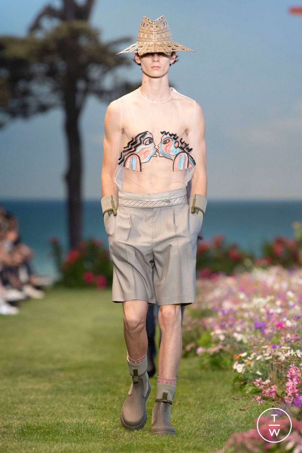 Fashion Week Paris Spring/Summer 2023 look 50 from the Dior Men collection 男装