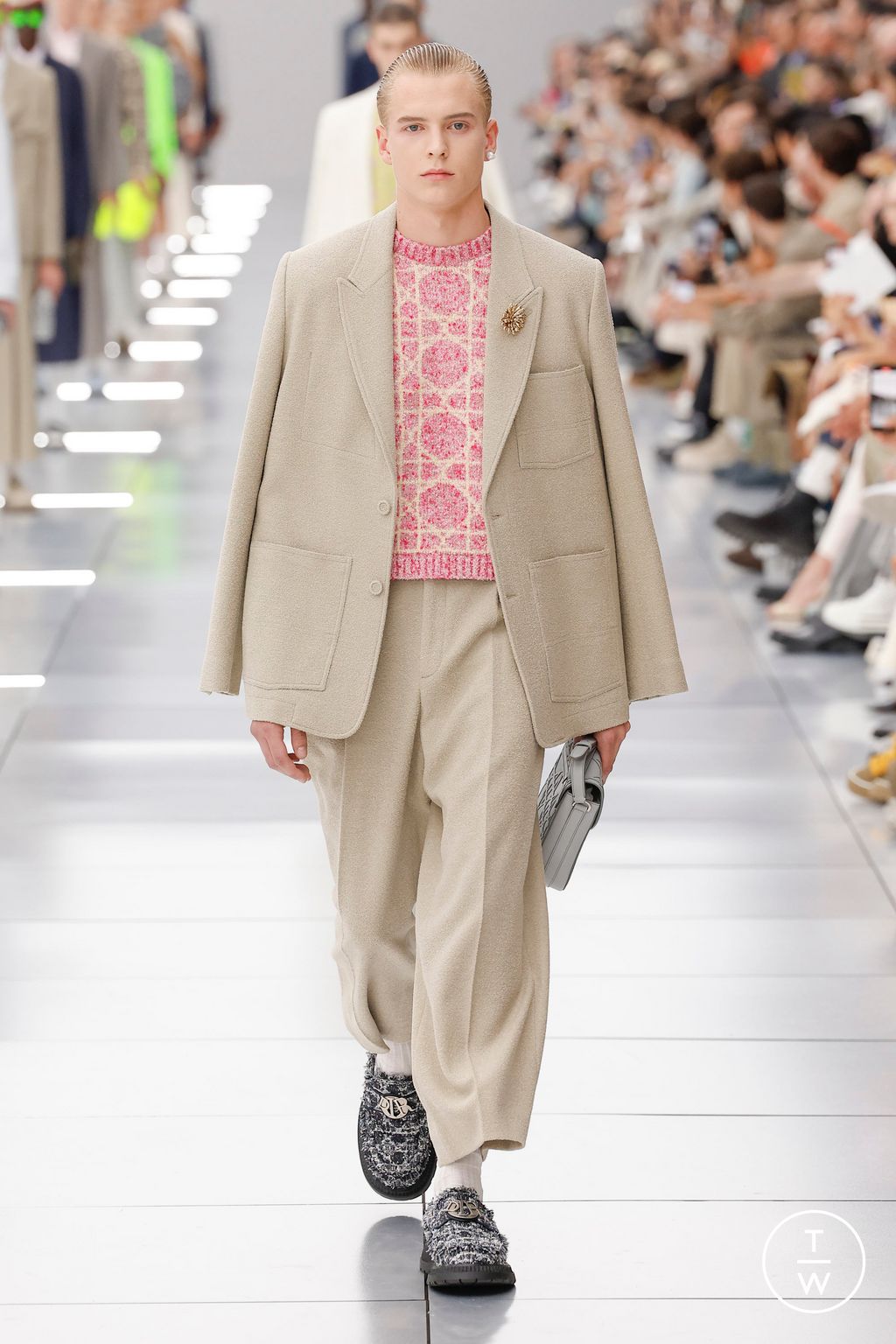 Fashion Week Paris Spring/Summer 2024 look 2 from the Dior Men collection menswear