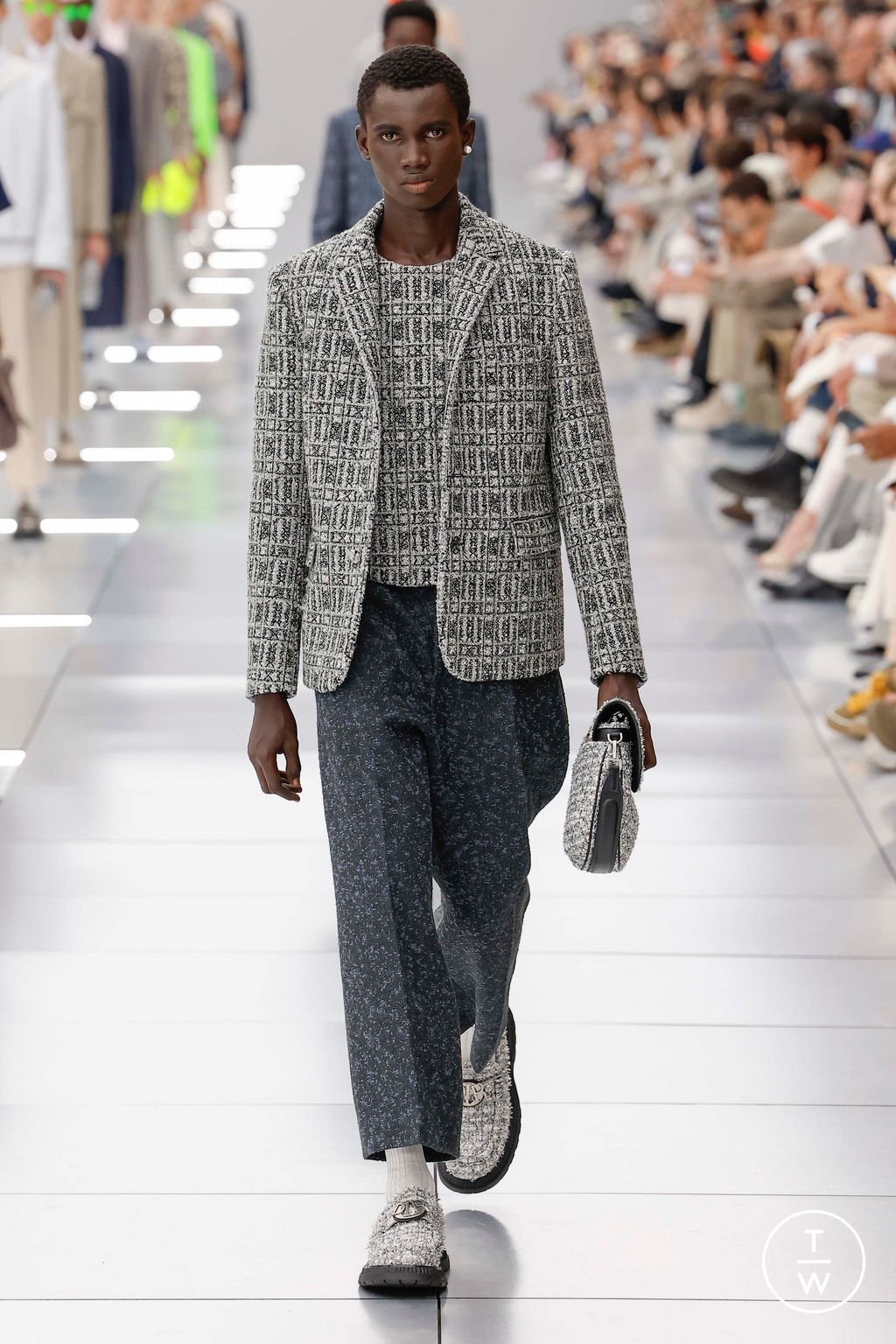 Fashion Week Paris Spring/Summer 2024 look 5 from the Dior Men collection menswear