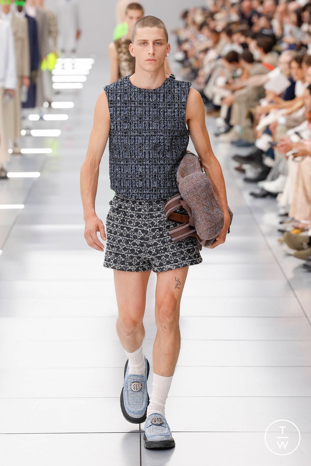 Fashion Week Paris Spring/Summer 2024 look 17 from the Dior Men collection menswear