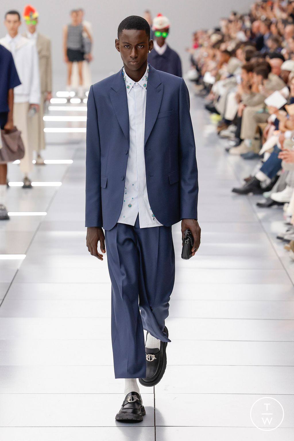 Fashion Week Paris Spring/Summer 2024 look 27 from the Dior Men collection 男装