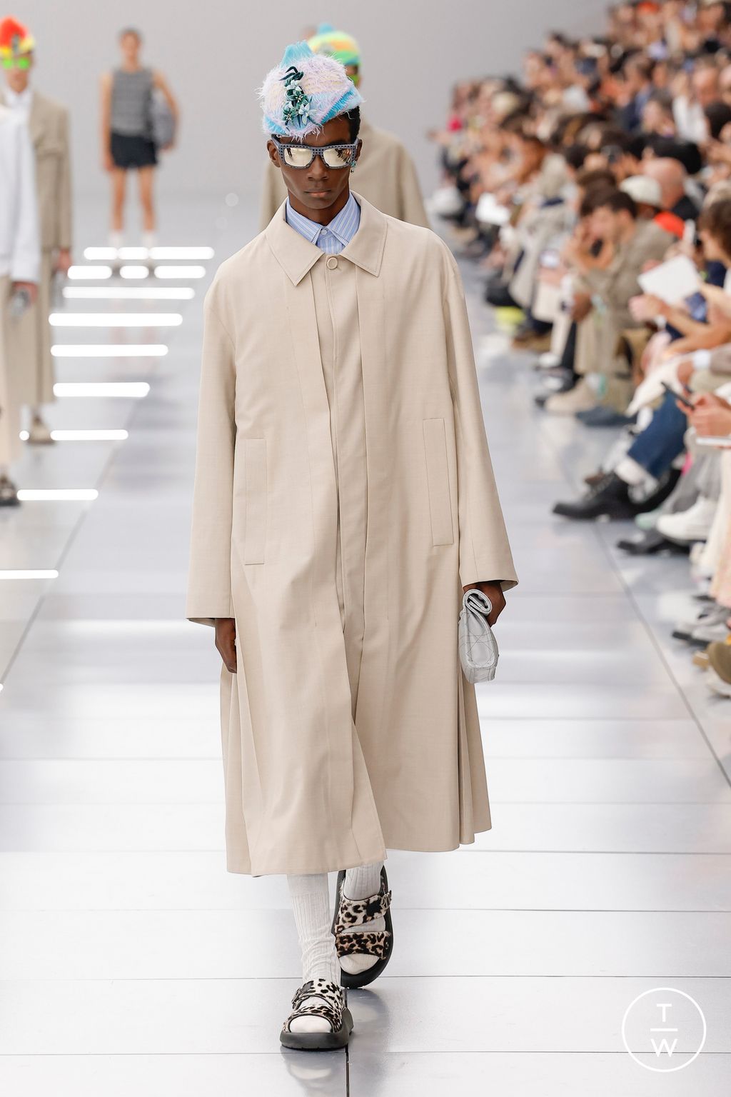 Fashion Week Paris Spring/Summer 2024 look 29 from the Dior Men collection menswear