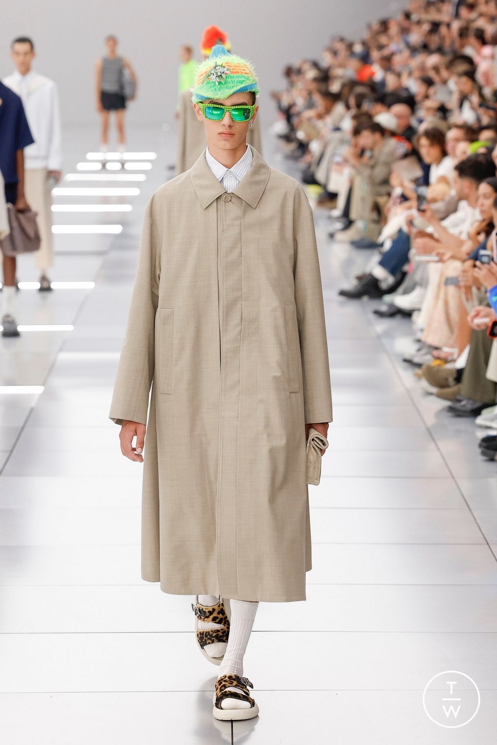 Fashion Week Paris Spring/Summer 2024 look 30 from the Dior Homme collection menswear