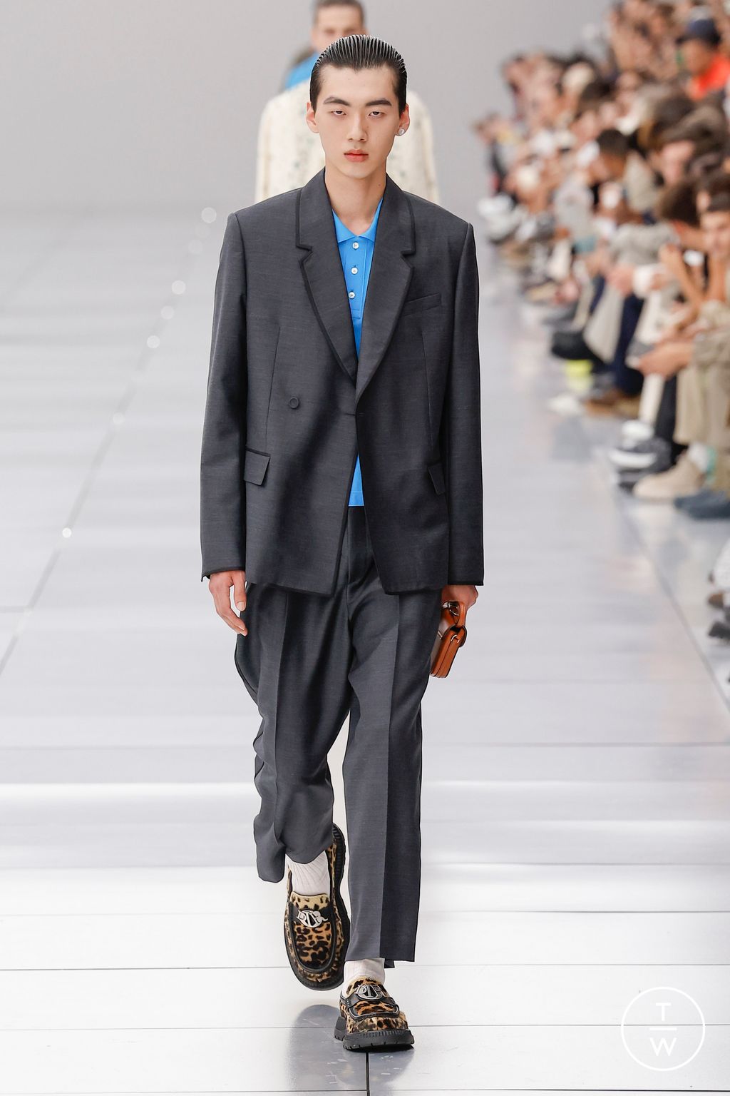 Fashion Week Paris Spring/Summer 2024 look 48 from the Dior Men collection menswear