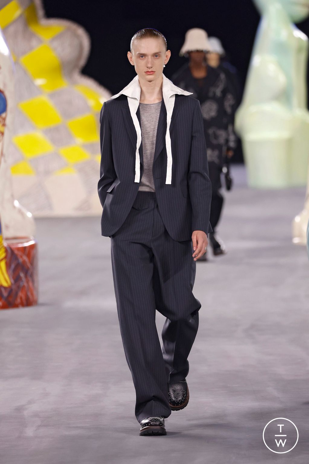 Fashion Week Paris Spring-Summer 2025 look 2 from the Dior Men collection 男装
