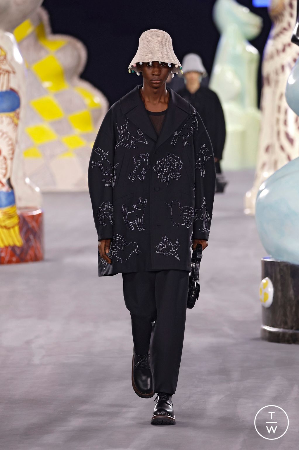 Fashion Week Paris Spring-Summer 2025 look 3 from the Dior Men collection menswear