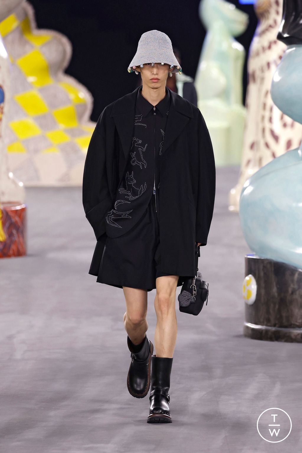 Fashion Week Paris Spring-Summer 2025 look 4 from the Dior Men collection 男装