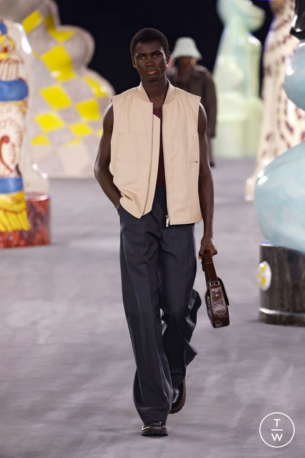 Fashion Week Paris Spring-Summer 2025 look 7 from the Dior Men collection 男装