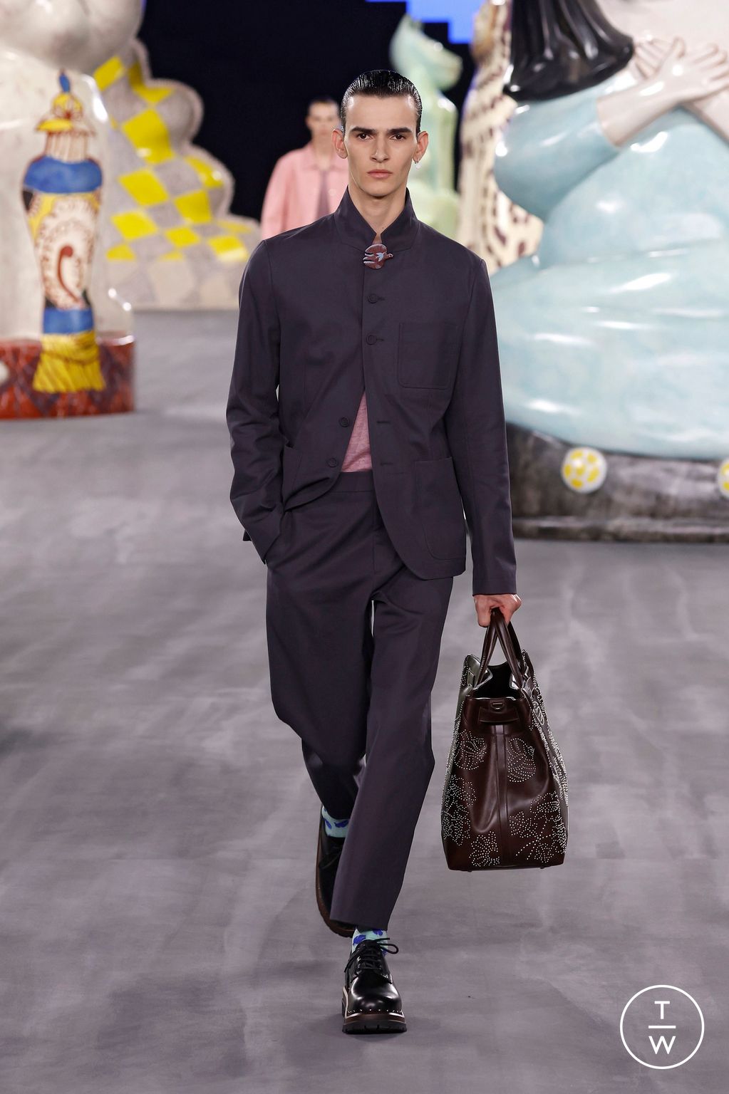 Fashion Week Paris Spring-Summer 2025 look 20 from the Dior Men collection menswear