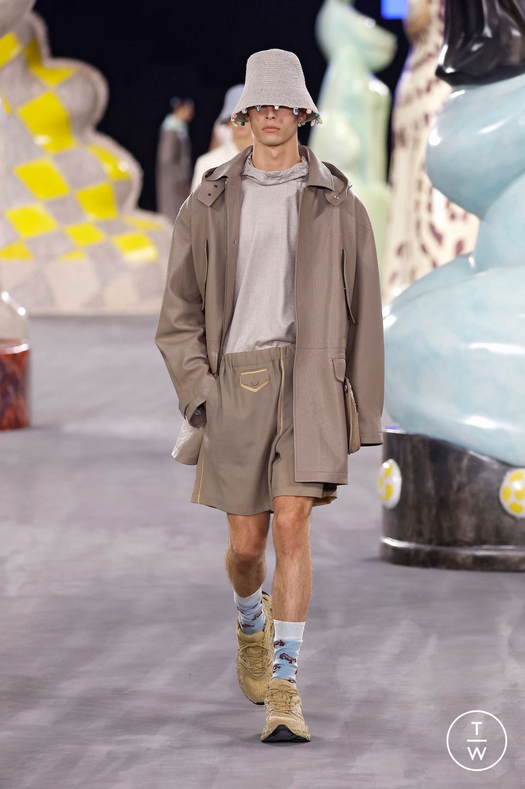 Fashion Week Paris Spring-Summer 2025 look 37 from the Dior Men collection menswear
