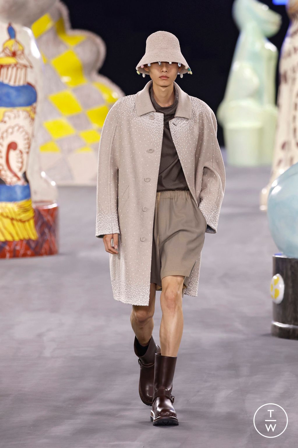 Fashion Week Paris Spring-Summer 2025 look 47 from the Dior Men collection 男装