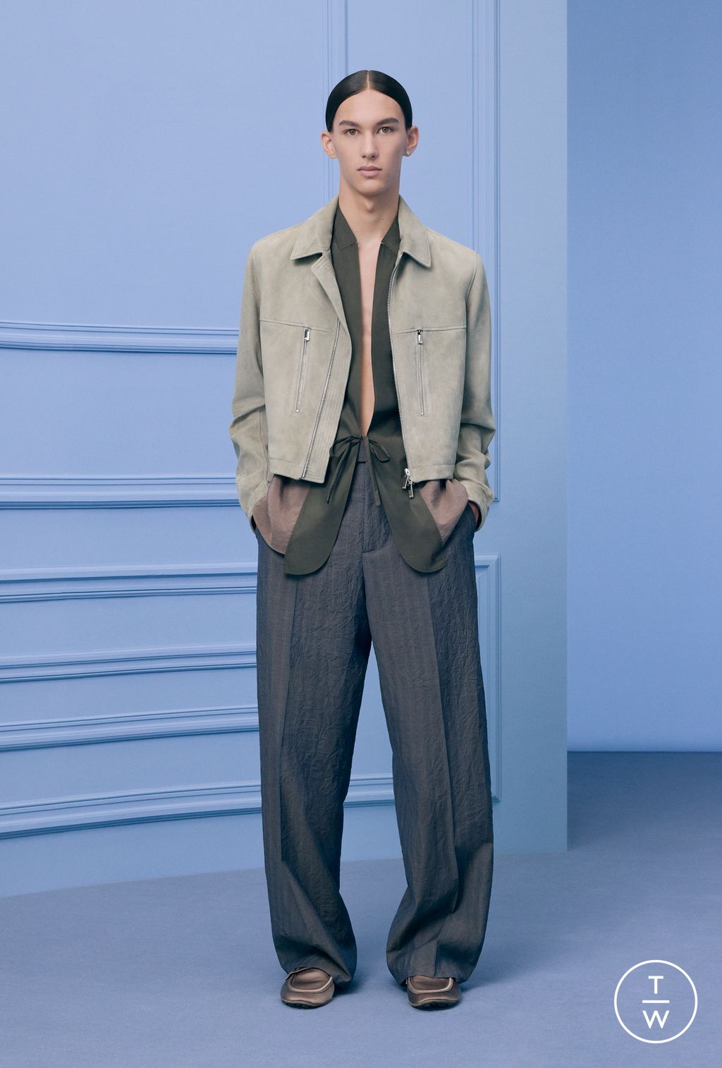 Fashion Week Paris Pre-Fall 2024 look 15 from the Dior Homme collection menswear