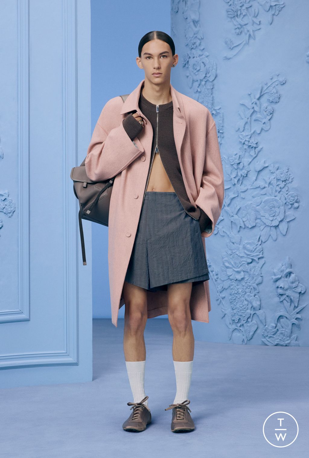 Fashion Week Paris Pre-Fall 2024 look 22 from the Dior Homme collection 男装