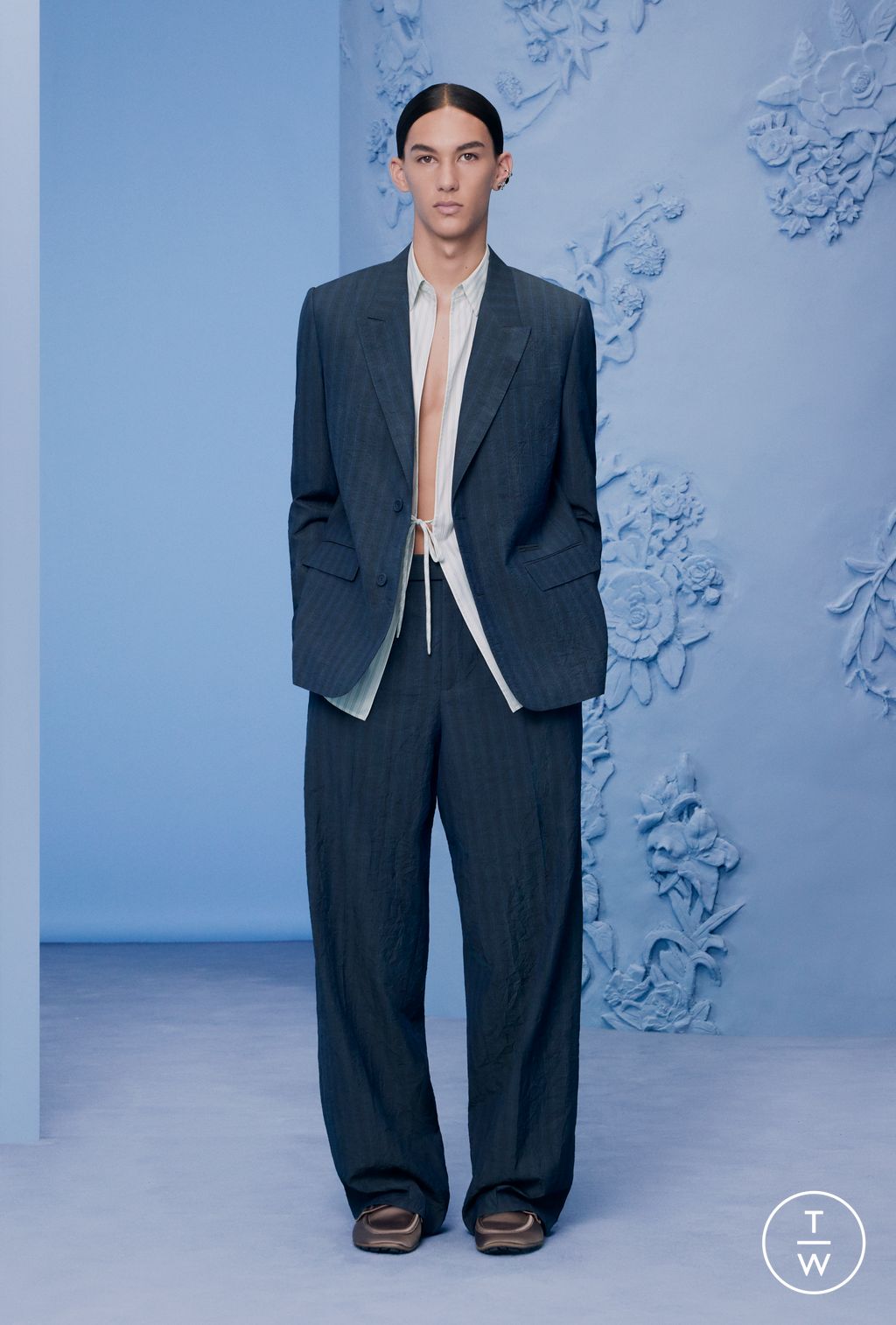Fashion Week Paris Pre-Fall 2024 look 26 from the Dior Homme collection 男装