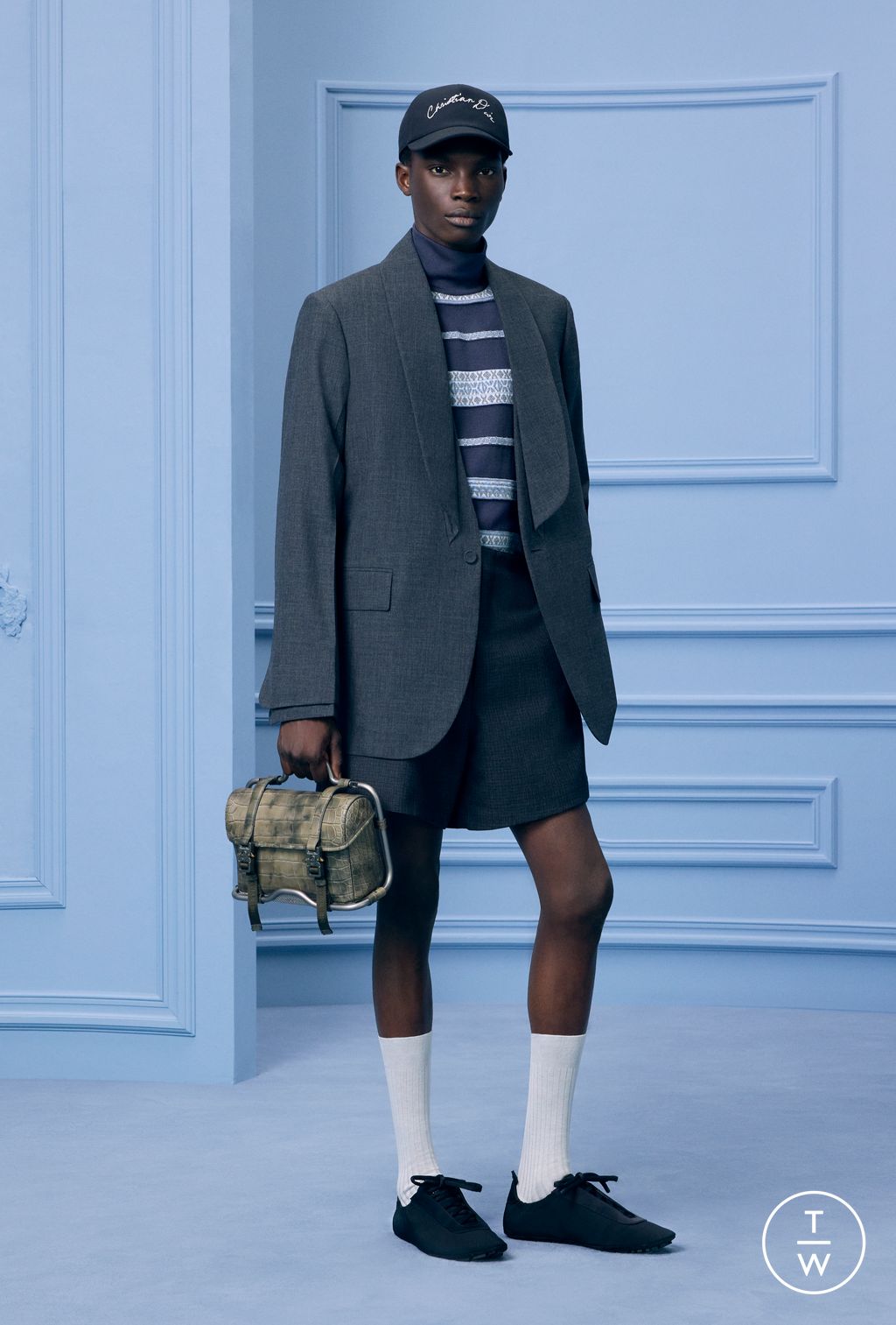 Fashion Week Paris Pre-Fall 2024 look 31 from the Dior Homme collection menswear