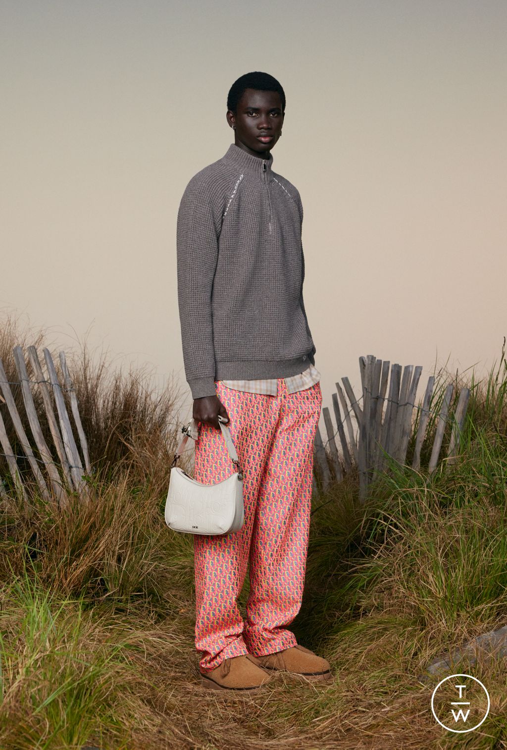 Fashion Week Paris Resort 2025 look 19 from the Dior Homme collection 男装