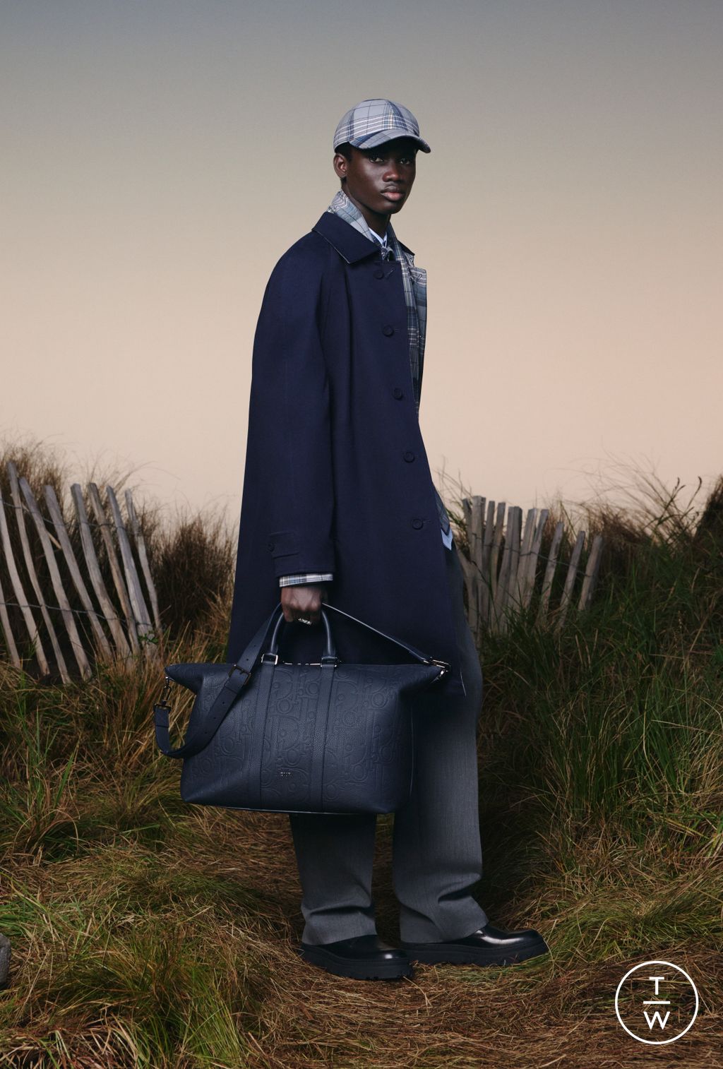 Fashion Week Paris Resort 2025 look 3 from the Dior Homme collection 男装