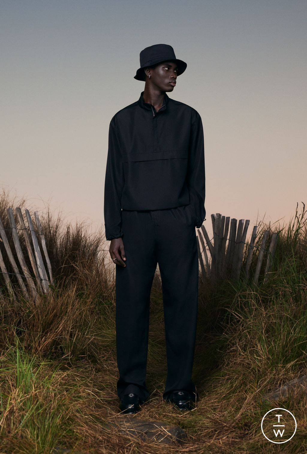 Fashion Week Paris Resort 2025 look 38 from the Dior Homme collection menswear