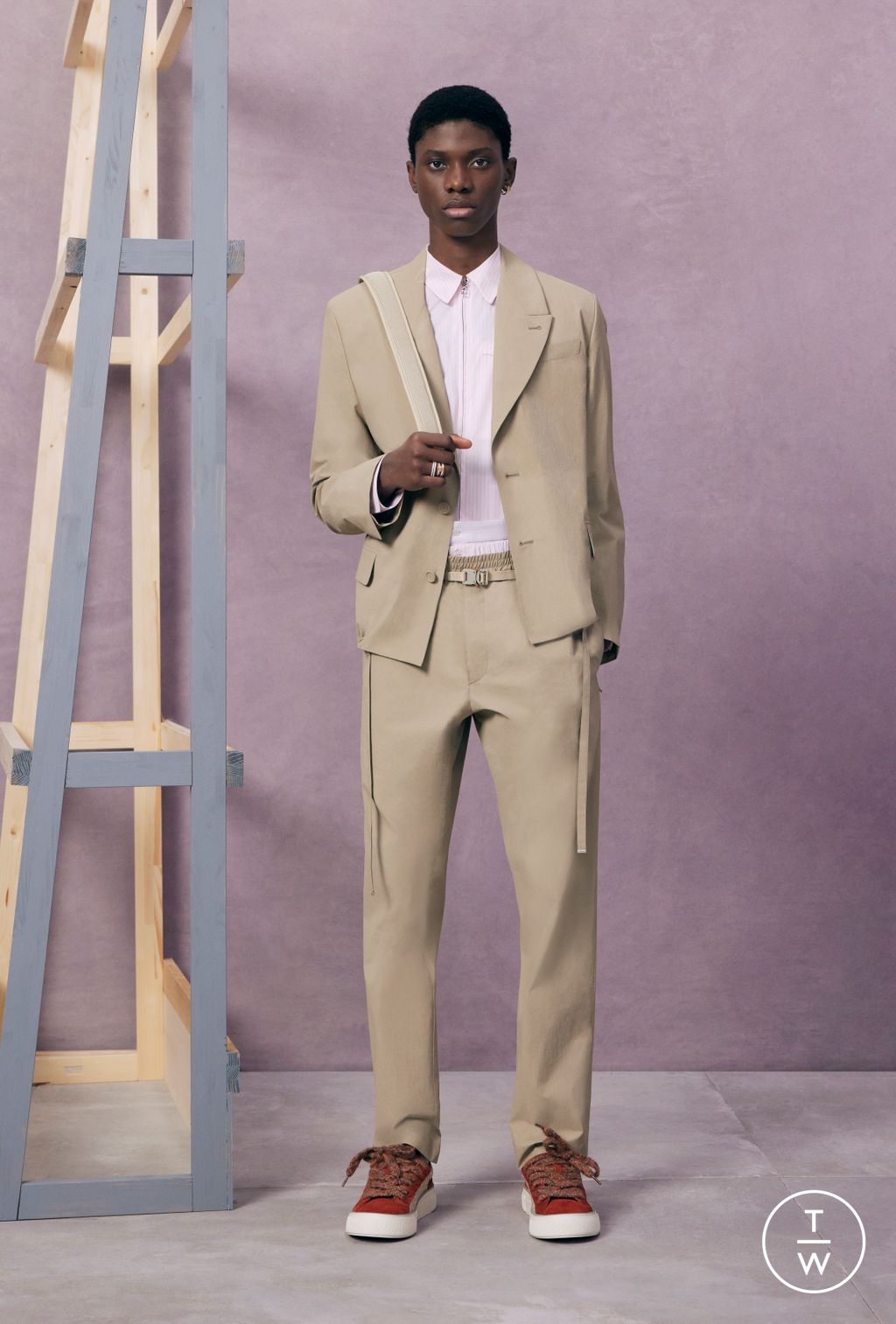 Fashion Week Paris Resort 2024 look 10 from the Dior Men collection 男装