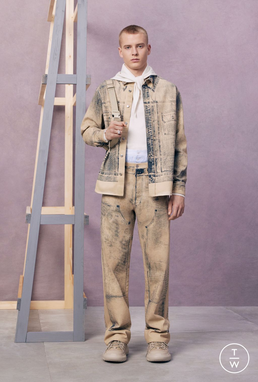 Fashion Week Paris Resort 2024 look 13 from the Dior Men collection menswear