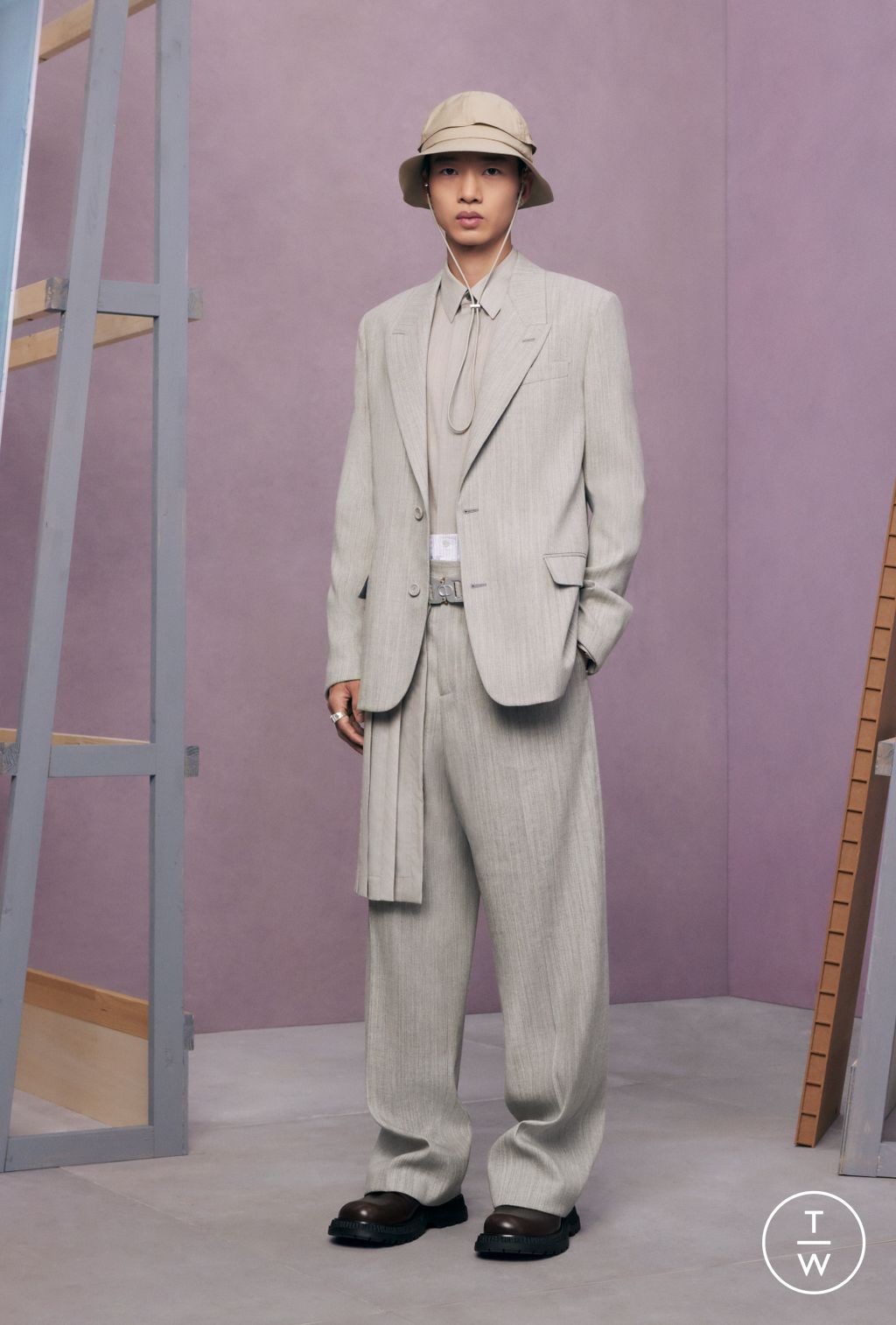 Fashion Week Paris Resort 2024 look 20 from the Dior Men collection menswear