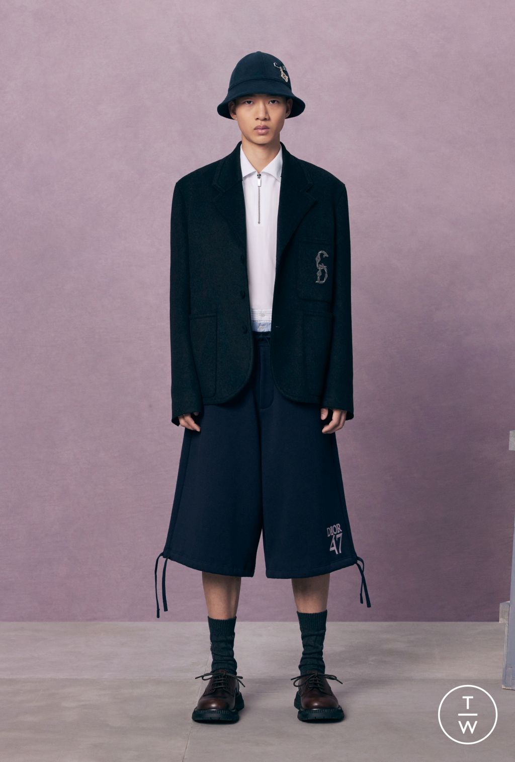 Fashion Week Paris Resort 2024 look 35 from the Dior Men collection 男装